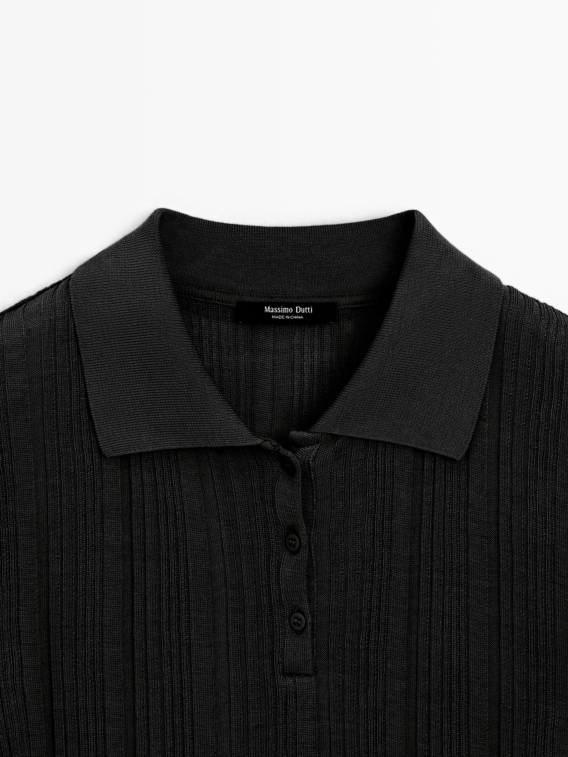 100% cotton polo shirt with ribbed detail